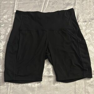 Black High-Waisted Biker Shorts with Pockets | Size M.